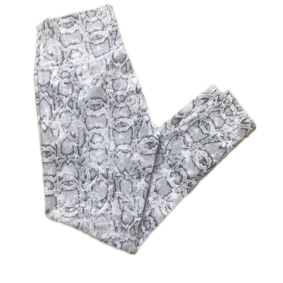 SOUL Pants - SOUL Snake print Workout Pants Sz M